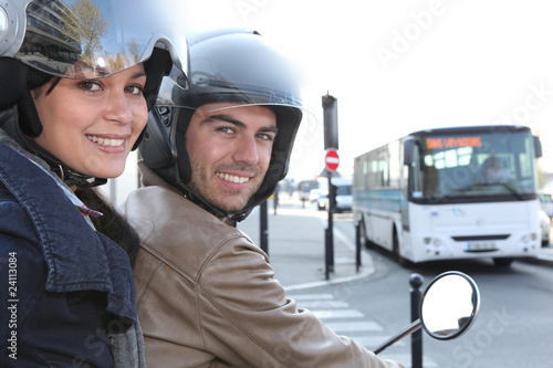 Couple en sortie moto