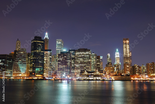 Urban Manhattan New York City skyline © rabbit75_fot