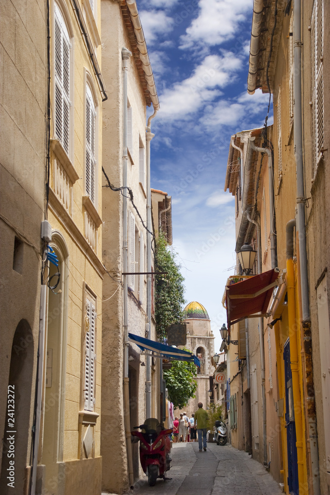 Saint Tropez street