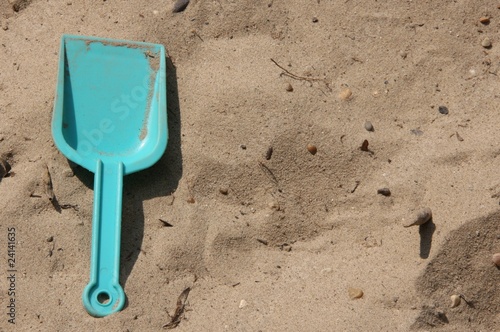 Foto Shovel in the sandpit