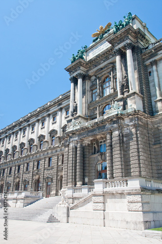 Hofburg Eingang, Ansicht vom Burggarten, Wien, Österreich photo