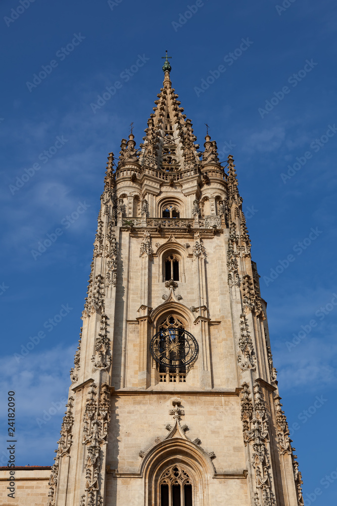 Campanario de la catedral de León, Castilla y León, España