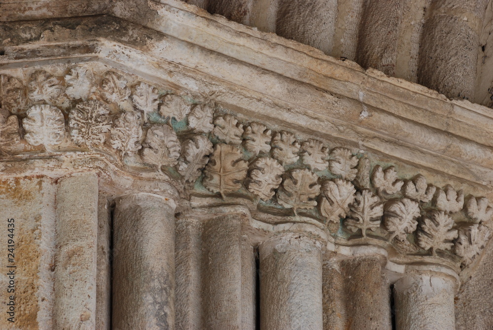 bas relief bas relief
