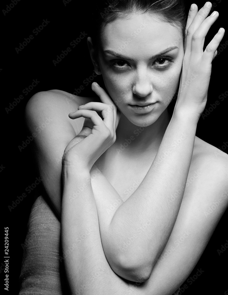 Fototapeta premium girl on black