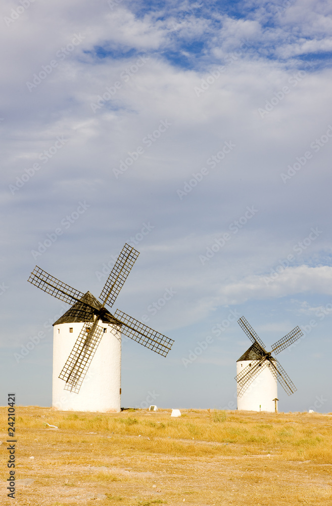 Fototapeta premium windmills, Campo de Criptana, Castile-La Mancha, Spain