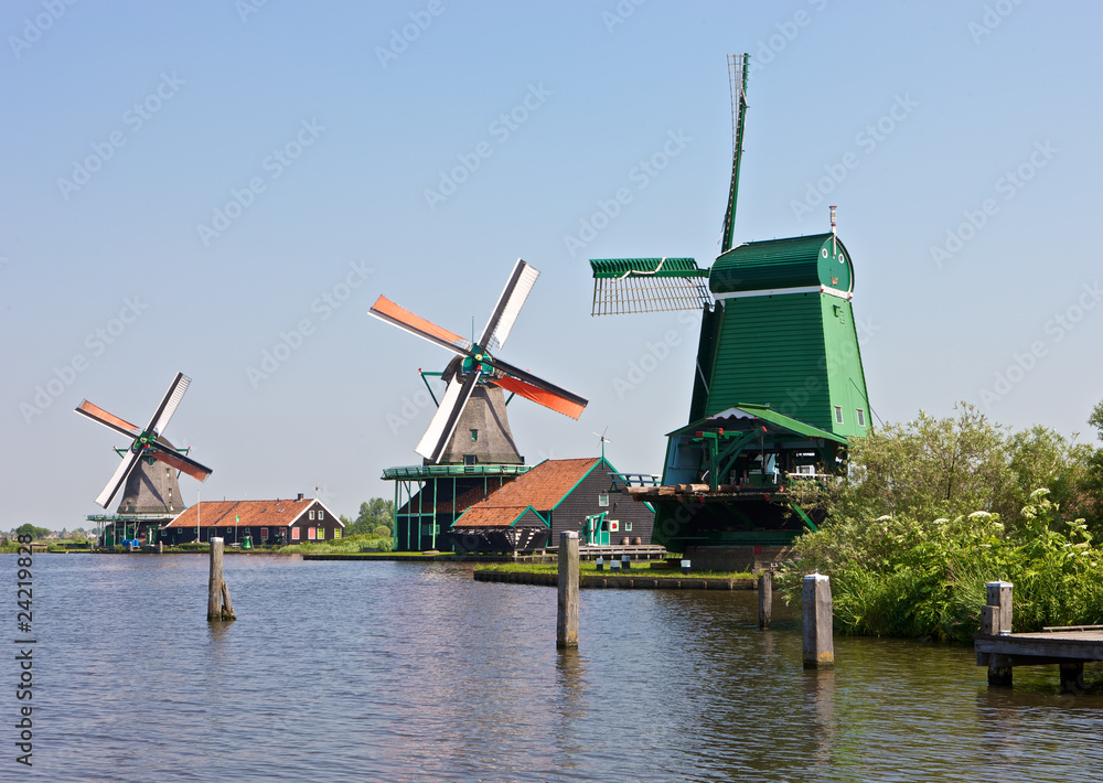 Fototapeta premium Windmills at the Zaanse Schans, Netherlands