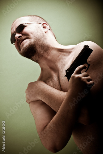 Foto gunman in pain