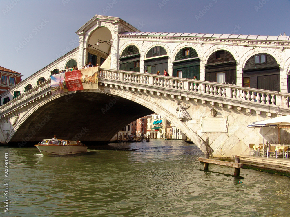 Rialto Brücke Venedig adria anlegestelle architektur
