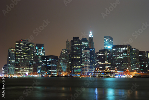 NEW YORK CITY MANHATTAN NIGHT SCENE PANORAMA