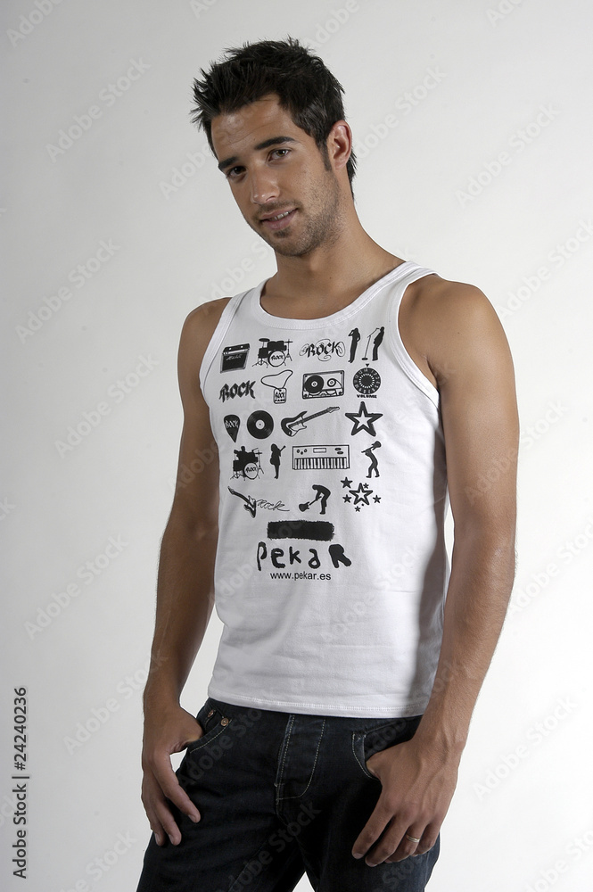 Modelo masculino 348 Modelo masculino 348
