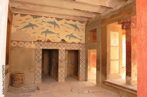 old palace ruins in Knossos
