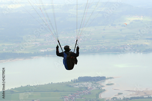 Gleitschirmflieger Tegelberg photo