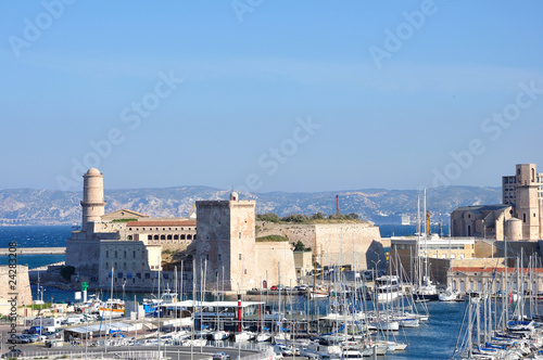 Fototapeta Naklejka Na Ścianę i Meble -  Marseille, vieux-port 8