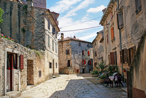 Tablou pe pânză Colourful street