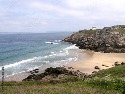 Petite plage sur la côte bretonne