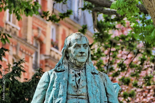 Statue de Benjamin Franklin, Paris. photo