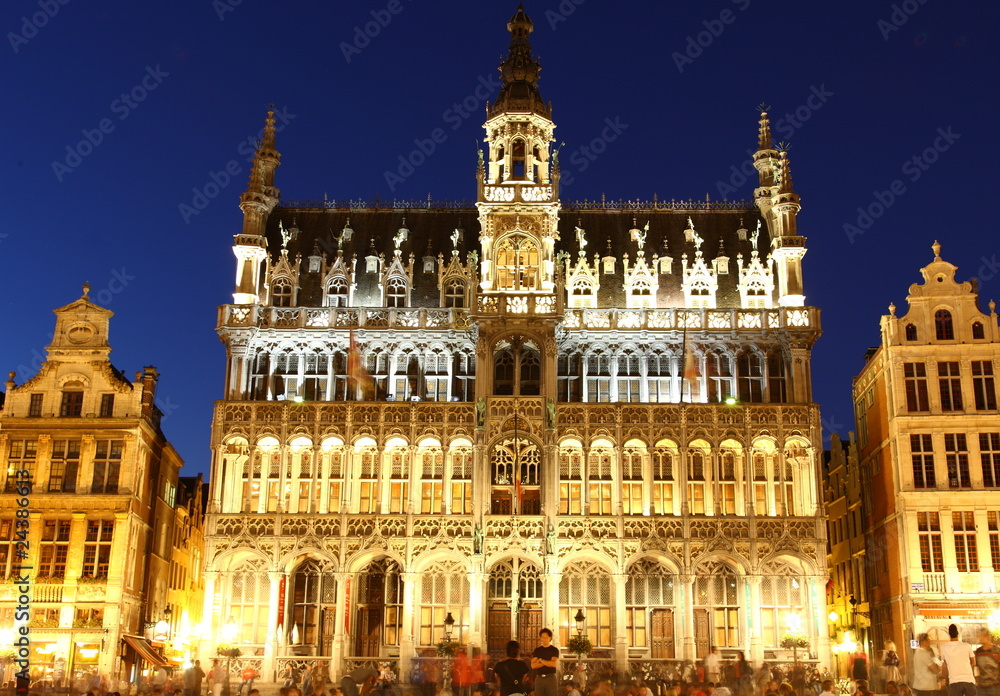 Maison du Roi in Brussel at twillight illuminated