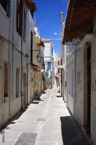 Fototapeta Naklejka Na Ścianę i Meble -  alley in old town on Crete