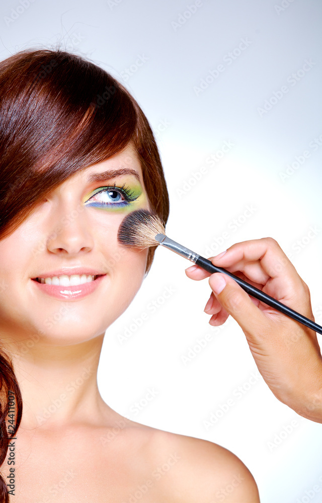 Fototapeta premium Doing makeup
