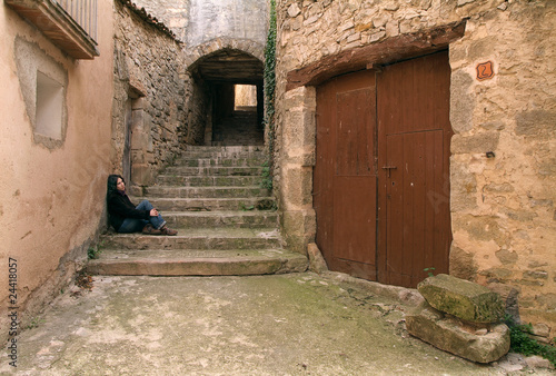 Fototapeta Naklejka Na Ścianę i Meble -  Calle medieval con escaleras