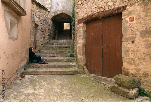 Calle medieval con escaleras photo