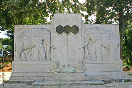 aux pionniers de la côte d'ivoire,la rochelle