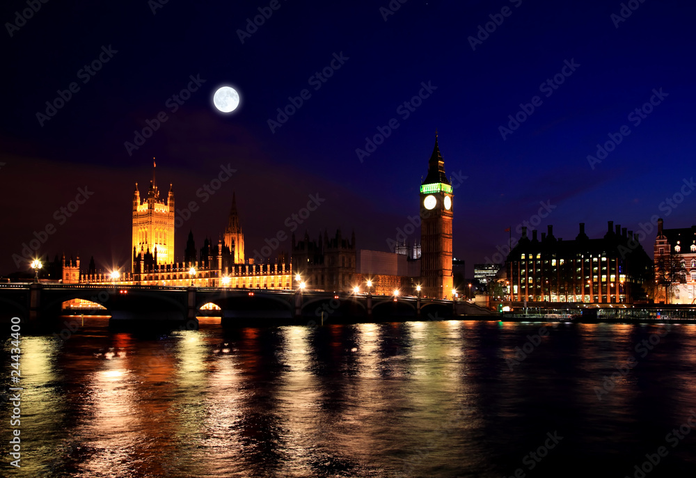 Big Ben and Westminster at night Big Ben and Westminster at night