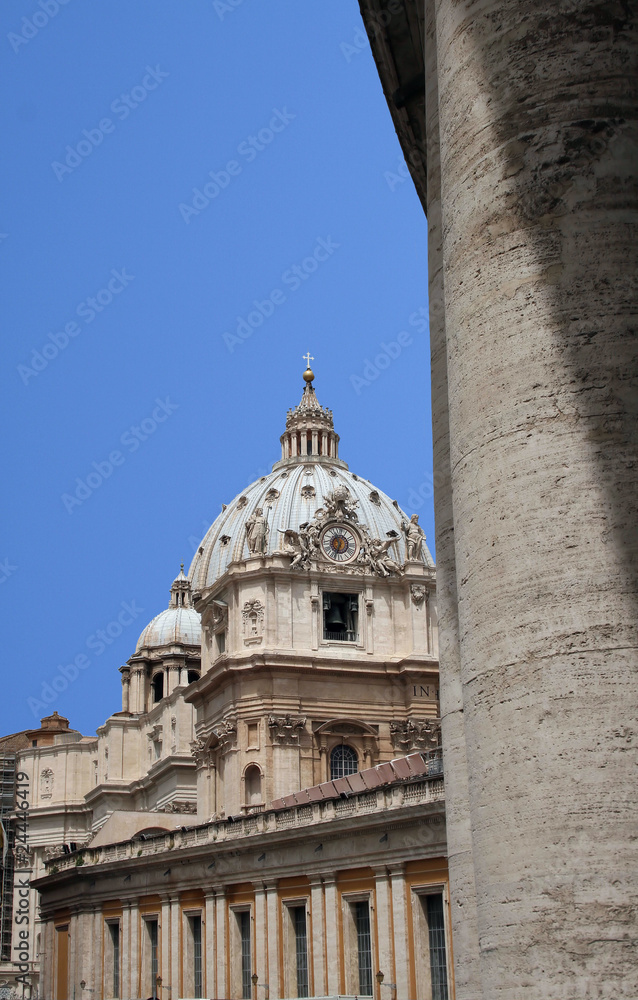 Fototapeta premium Roma, San Pietro colonnato esterno