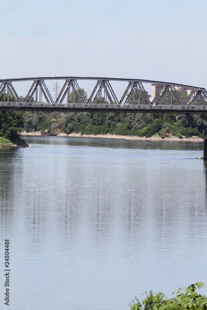 fiume po e ponte