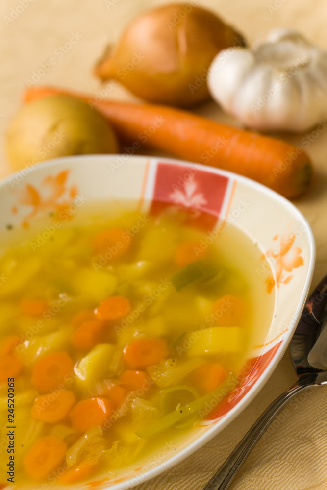 Klare Gemüsesuppe Klare Gemüsesuppe