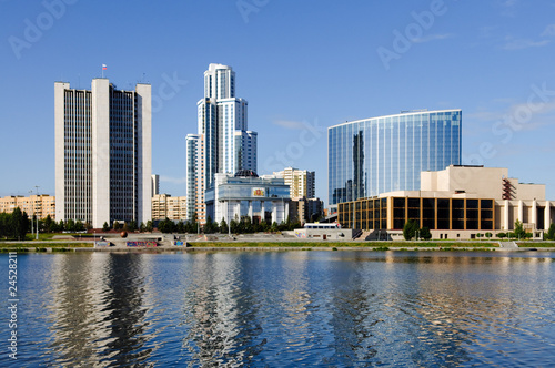 Cuadro en lienzo Yekaterinburg cityscape