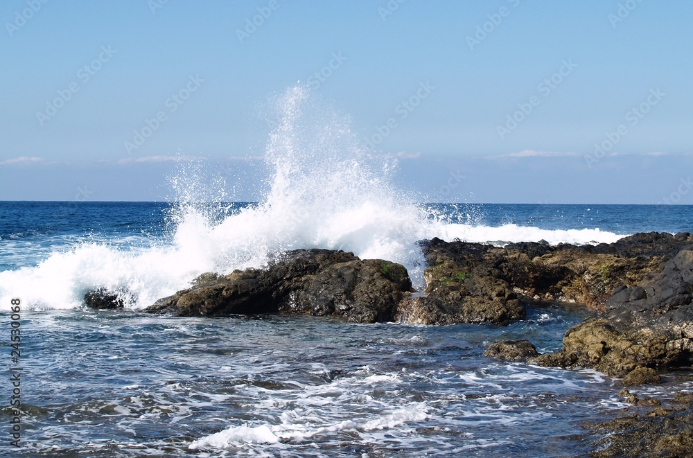 Wave on rocks