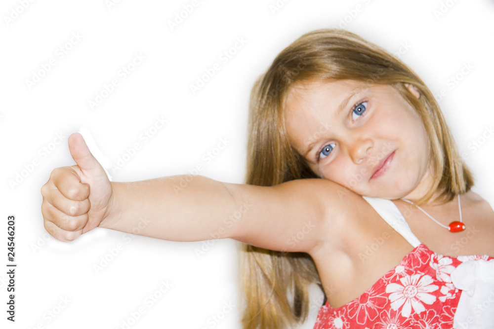 niña con el pulgar levantado niña con el pulgar levantado
