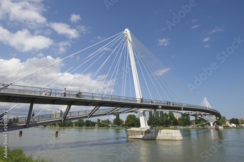 passerelle sur le rhin à strasbourg