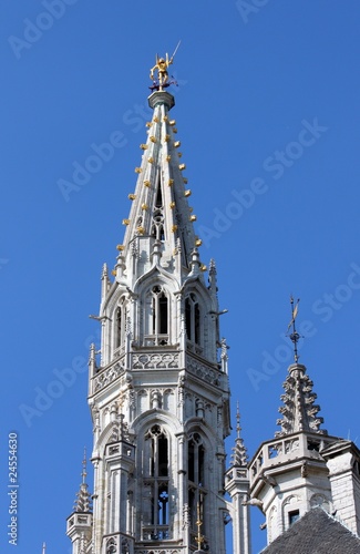 Rathausturm in Brüssel photo