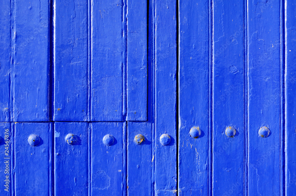 Fototapeta premium blue wooden door background