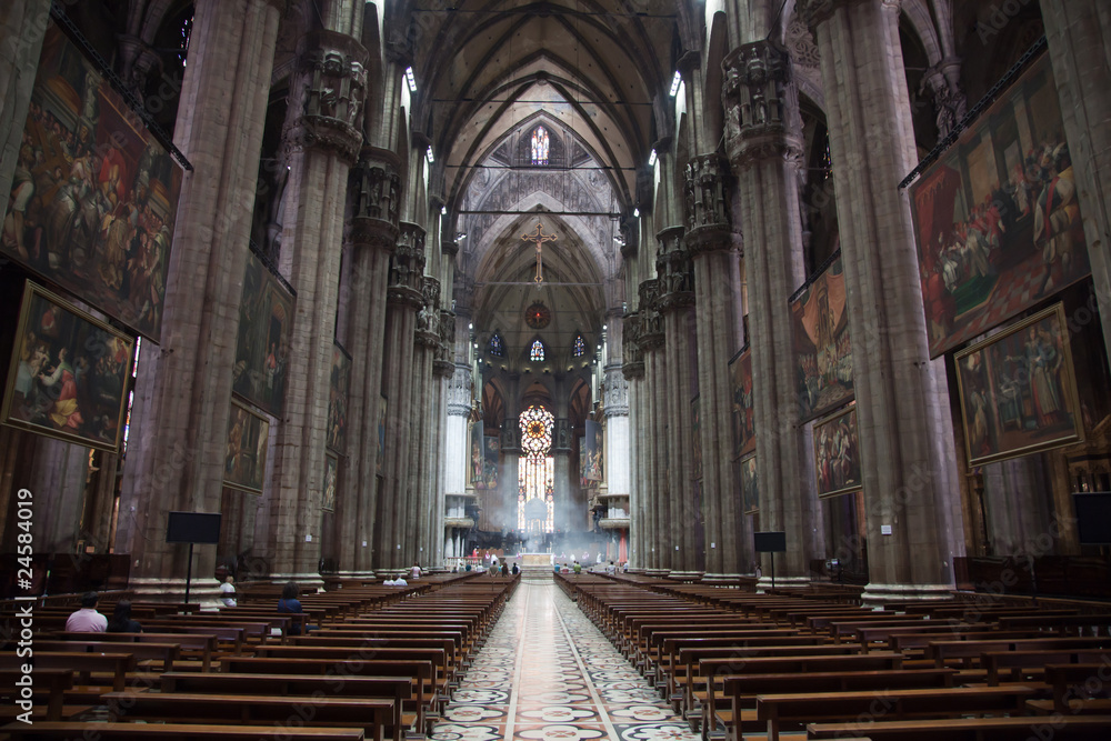 Fototapeta premium Interior View of Milan Cathedral
