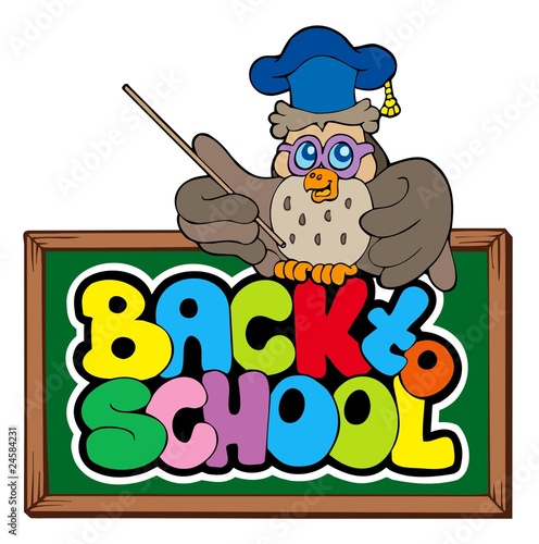 Back to school sign with owl lector