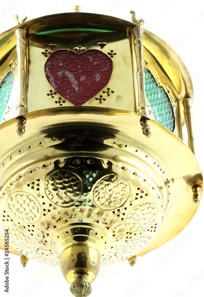 luminaire marocain ciselé, fond blanc luminaire marocain ciselé, fond blanc