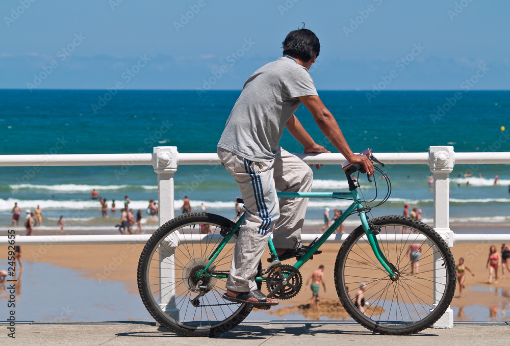 Fototapeta premium Hombre en bicicleta