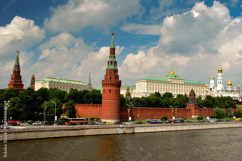 Face au Kremlin - obrazy, fototapety, plakaty 