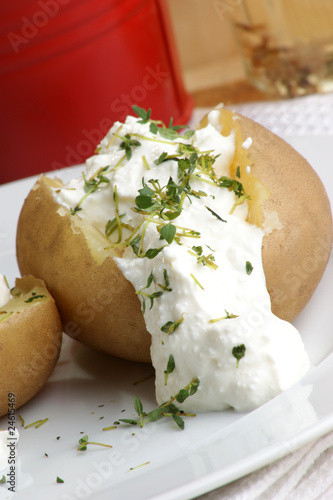 gekochte Pellkartoffeln mit Quark
