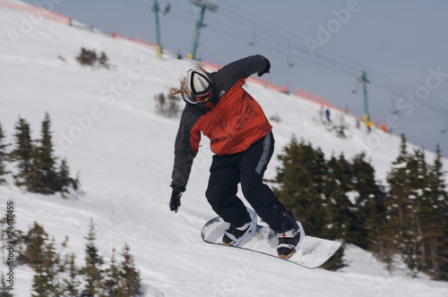 Snowboarder Landing