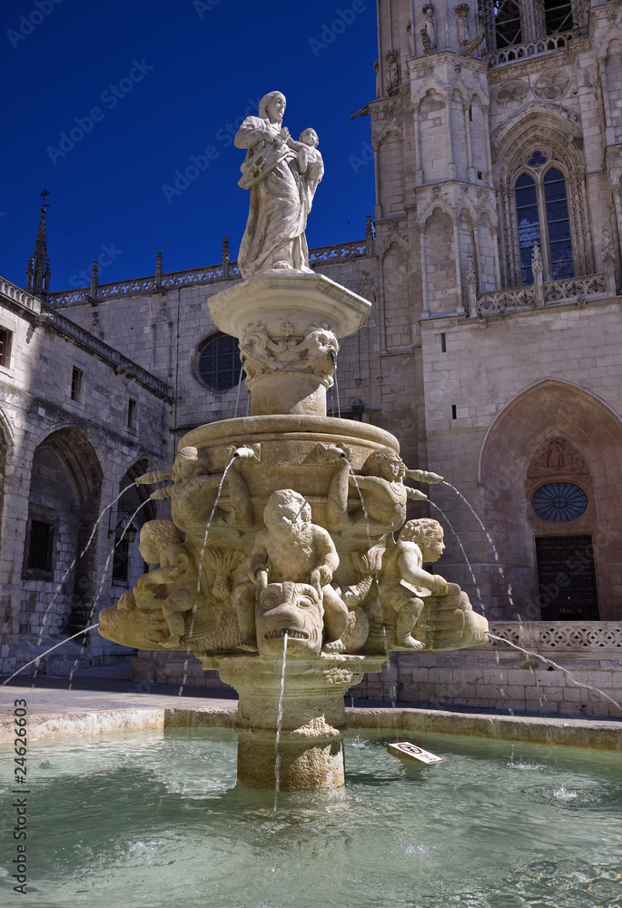 Fuente de Santa María (Catedral de Burgos)