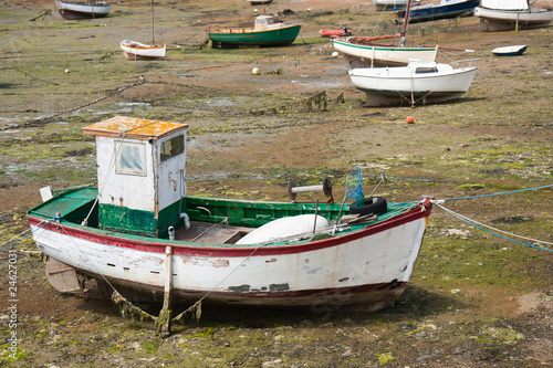 Photo Boats at ebb tide in Bretagne, France
