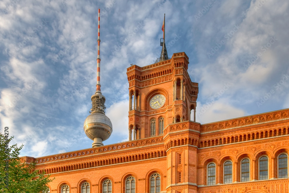 Fototapeta premium Alex und Rotes Rathaus
