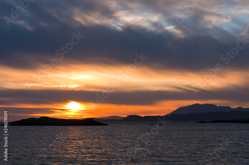 Sunset, Skye, Point of Sleat, Cirrus clouds © Hugh McKean