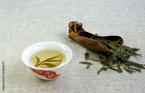 Green tea and leaf photo