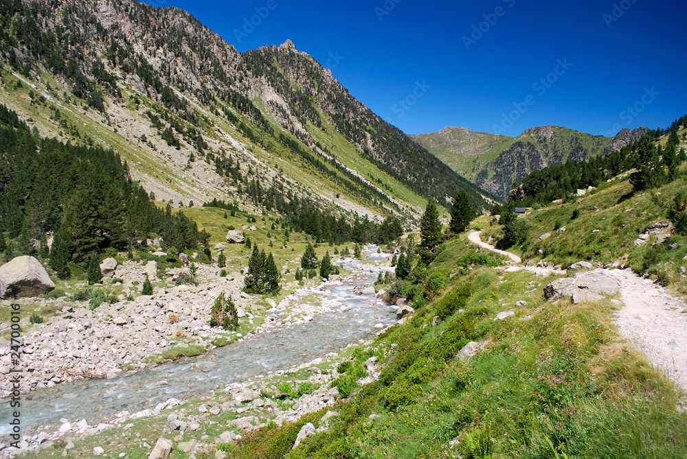 Chemin pour le lac de Gaube