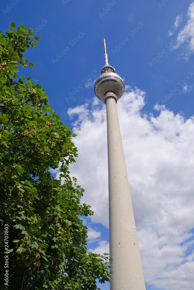 Obraz premium Fernsehturm - Berlin, Germany